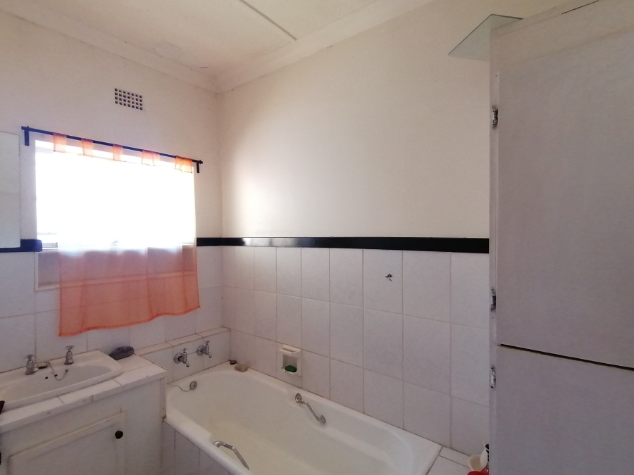 4 Bedroom Property for Sale in Stilfontein Ext 3 North West